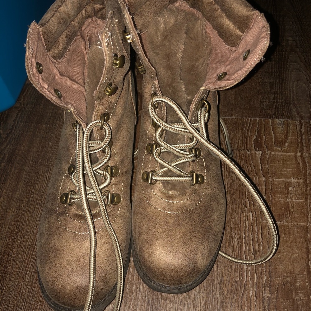 Rock and Candy Tan Boots (Women’s size 8)